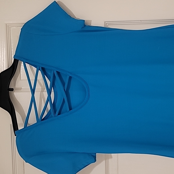 Sky blue t-shirt dress - Picture 2 of 2